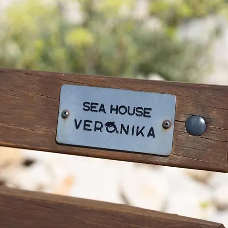 Sea House Veronika * Tribanj-Kruscica